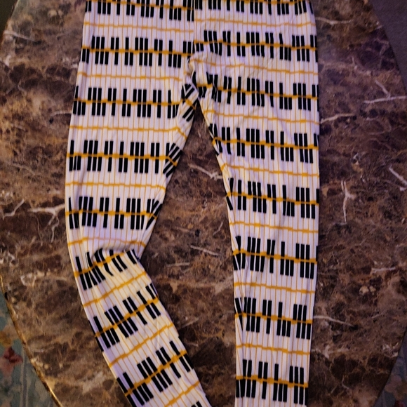 Lularoe Tall & Curvy MUSTARD PIANO KEYS Leggings 🦄 Multicolor Pattern TC - Picture 4 of 11